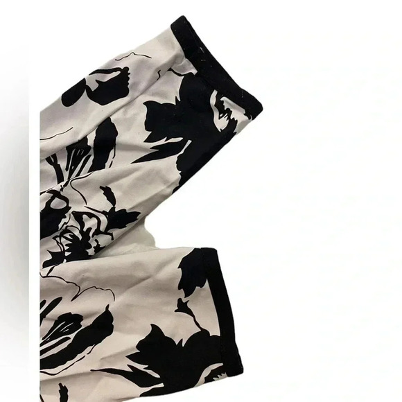 Bylyse Floral Black White Rhinestone Zip Up Jacket Size Medium - Picture 6 of 8